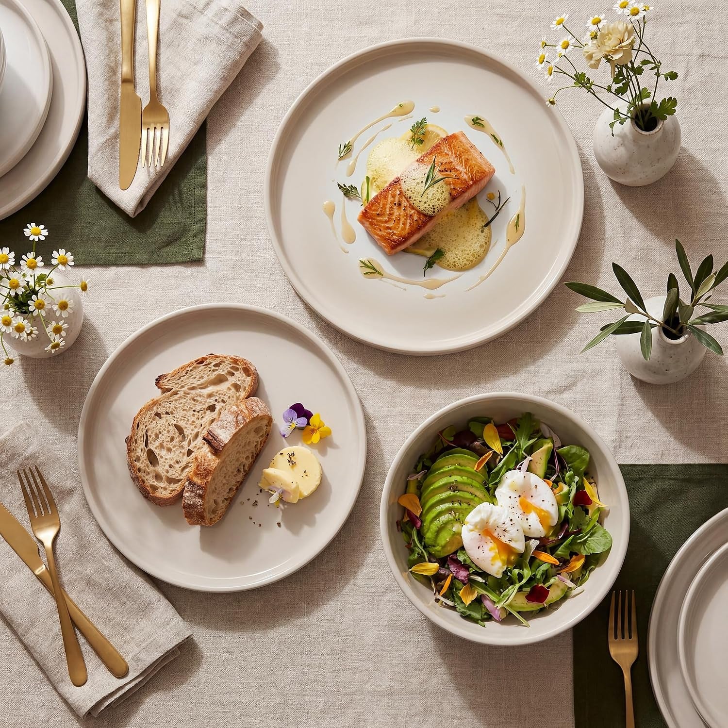 Stoneware Dinnerware Set for 4, 12-Piece Ceramic Plates and Bowls Set, Chip & Scratch Resistant Dish Set, Microwave, Dishwasher & Oven Safe for Everyday Meals, Cream White
