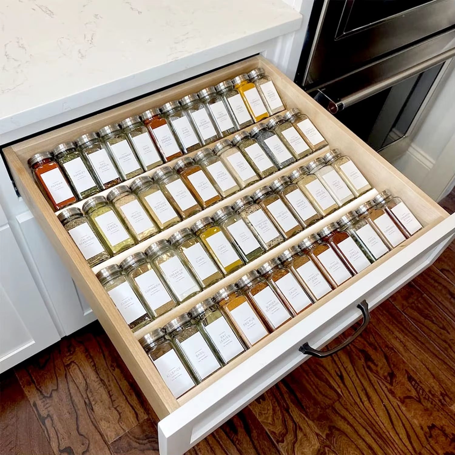 12Pcs Glass Spice Jars with Metal Lids Salt Pepper Shaker Spice Seasoning Containers Spice Organizer Kitchen Spice Jar Set 120ML
