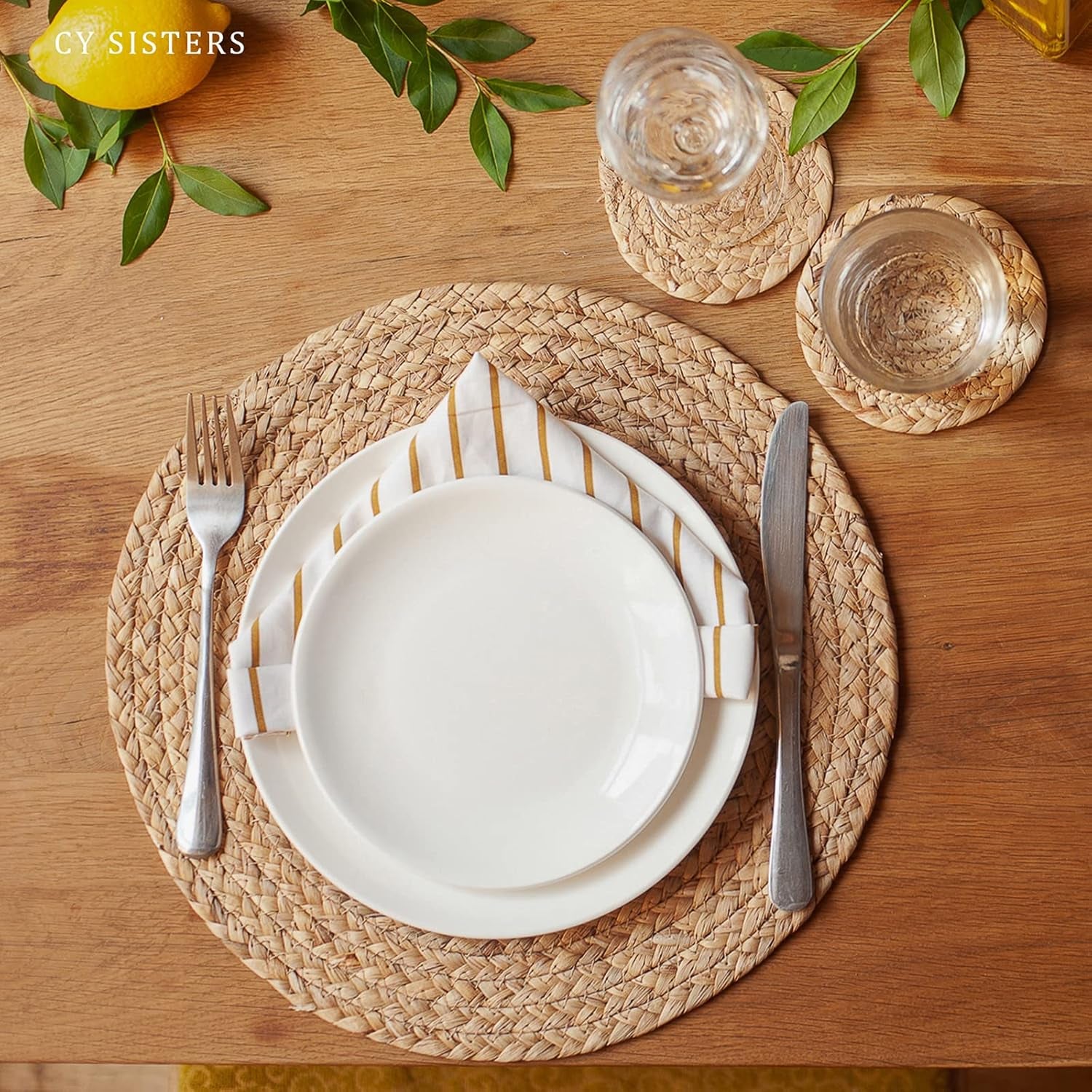 Woven Placemats round Placemats Set of 6, 13.5 Inch Wicker Placemat Circle Rattan Placemats Farmhouse Boho Braided Natural Water Hyacinth Place Mats for Indoor & Outdoor Table Decor